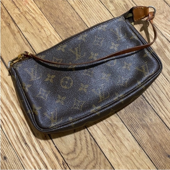 Vintage Louis Vuitton Pochette - Picture 11 of 13